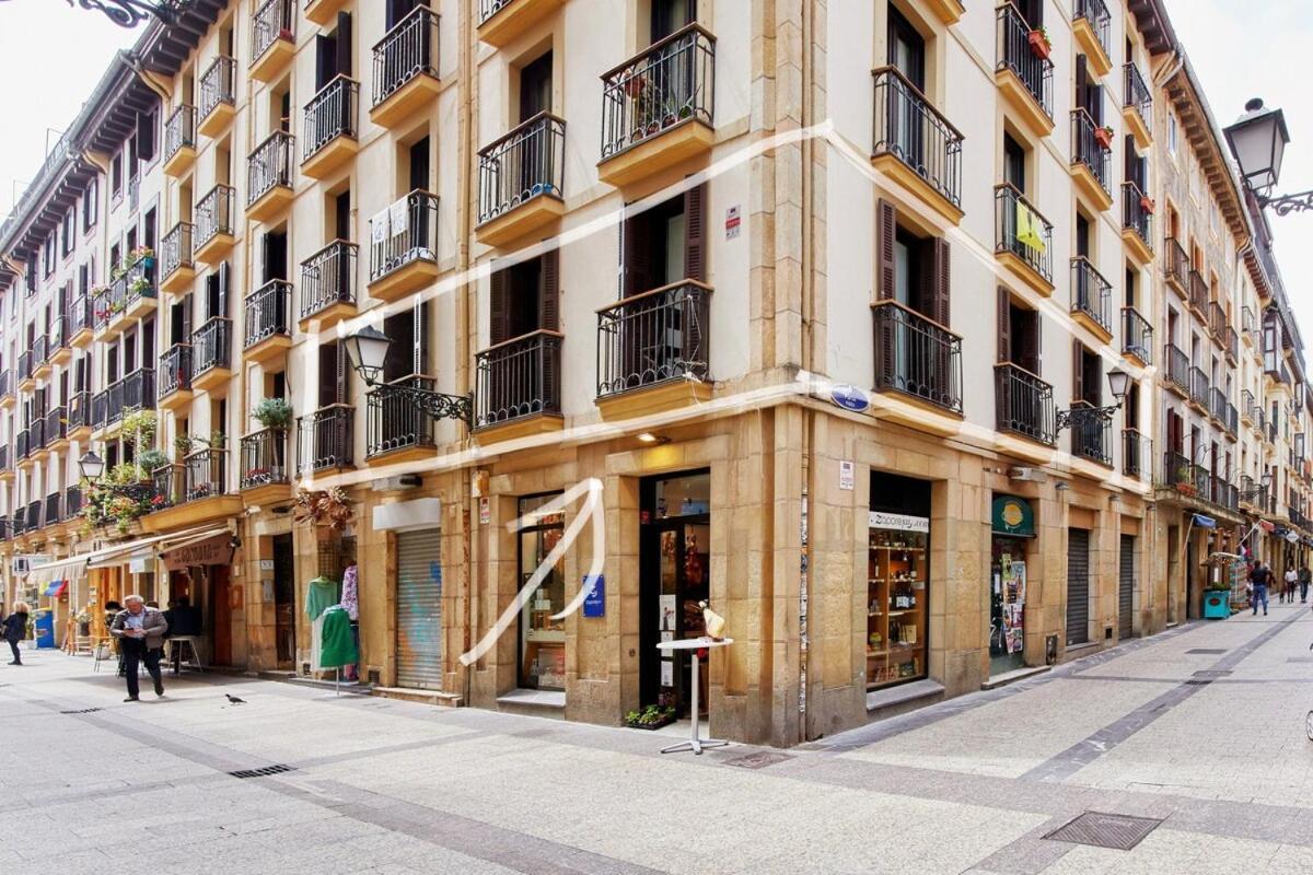 Appartamento 8 Balconies Heart Of The Old Town San Sebastián Esterno foto